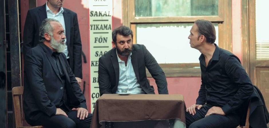 Промо-фото из Чукур 100 серия