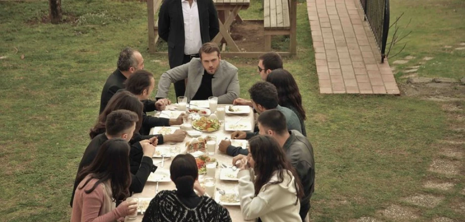 Промо-фото из Чукур 92 серия