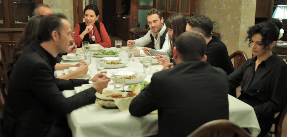 Промо-фото из Чукур 106 серия