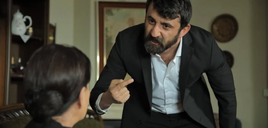 Промо-фото из Чукур 90 серия